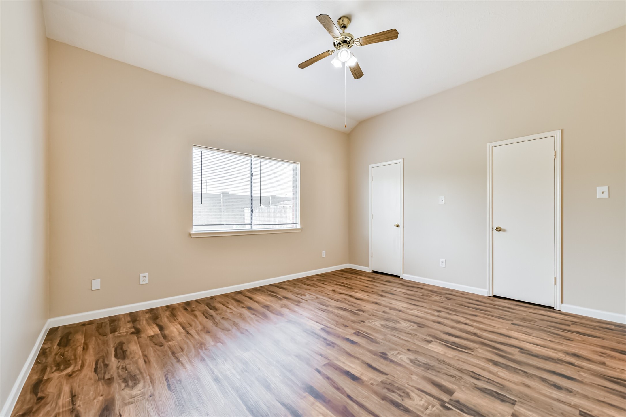 3502 Sheldon Drive Pearland, TX 77584 - Photo 11 of 37