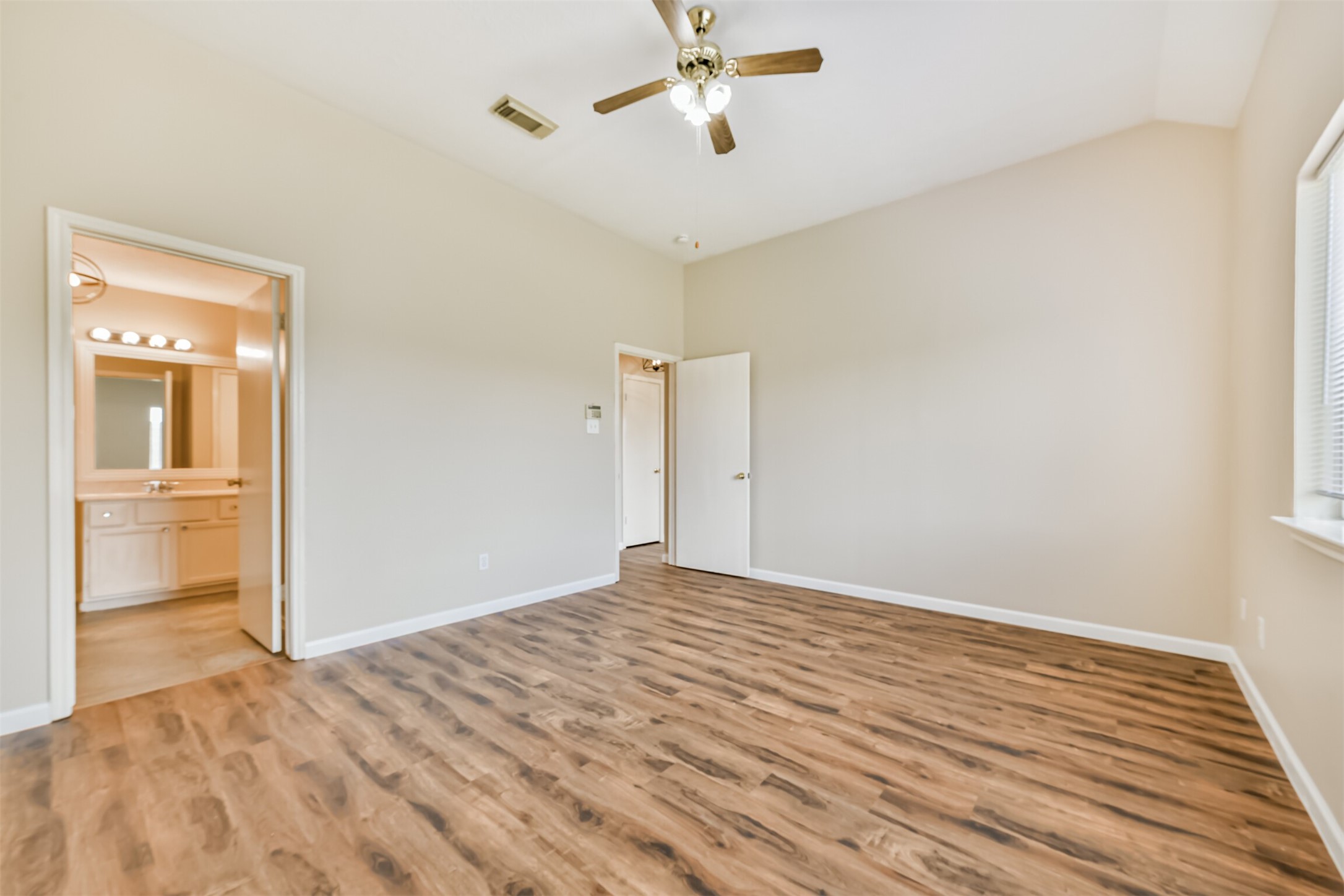 3502 Sheldon Drive Pearland, TX 77584 - Photo 12 of 37