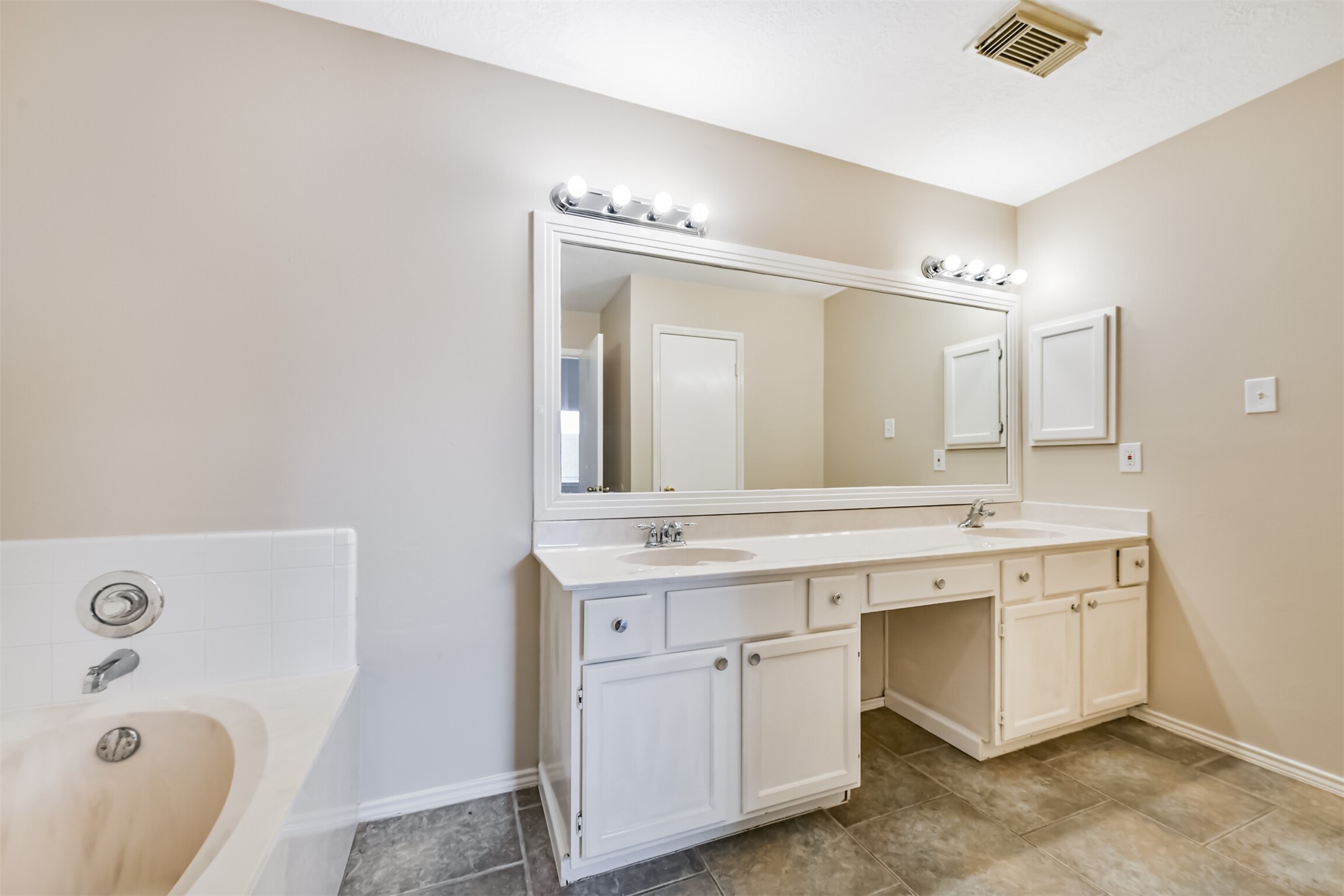 3502 Sheldon Drive Pearland, TX 77584 - Photo 13 of 37