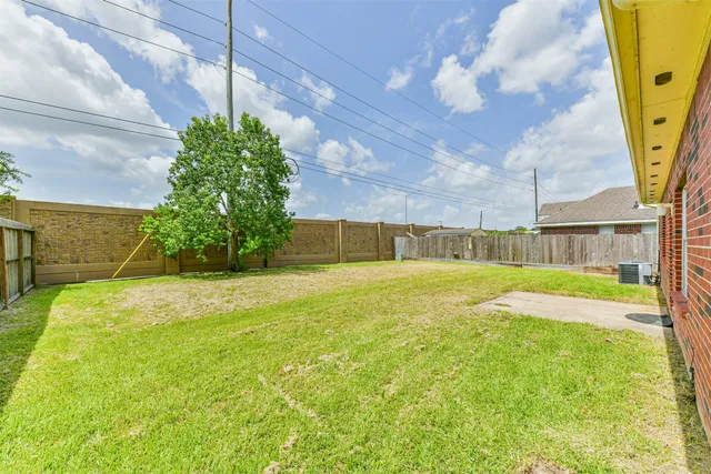 $335,000 | 3502 Sheldon Drive, Pearland, TX 77584