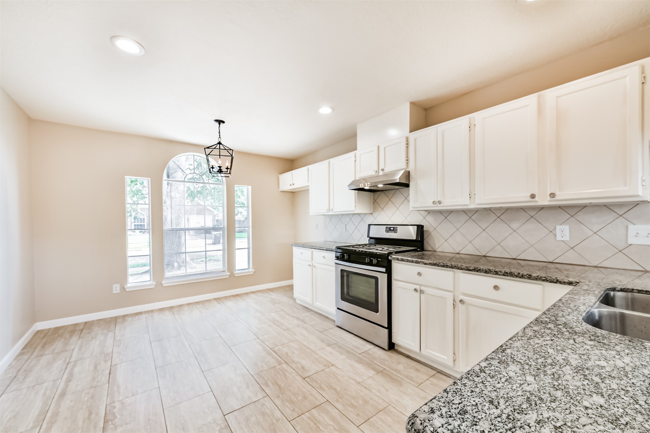 3502 Sheldon Drive Pearland, TX 77584 - Photo 7 of 37