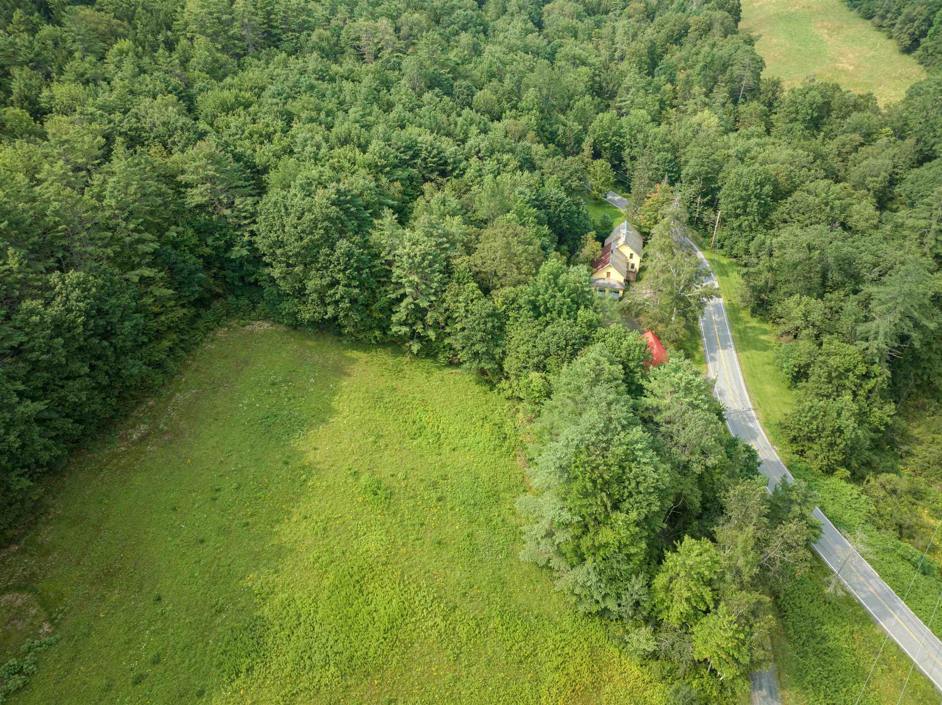 808 Jericho Road Hartford, VT 05001 - Photo 9 of 19