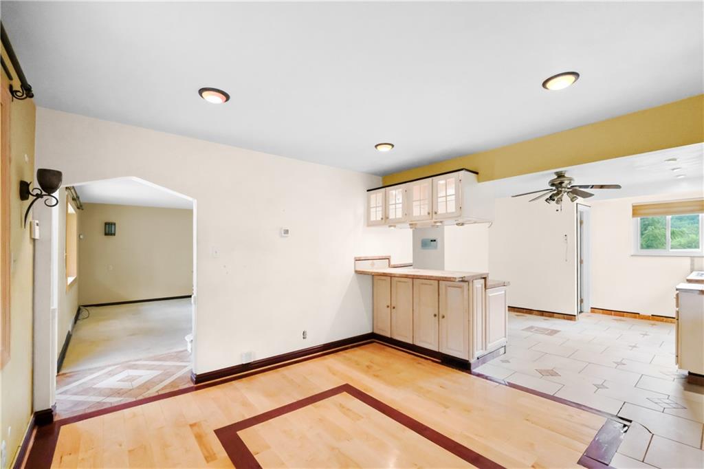 8140 Aber Road Verona, PA 15147 - Photo 12 of 29 Gallery Image 12