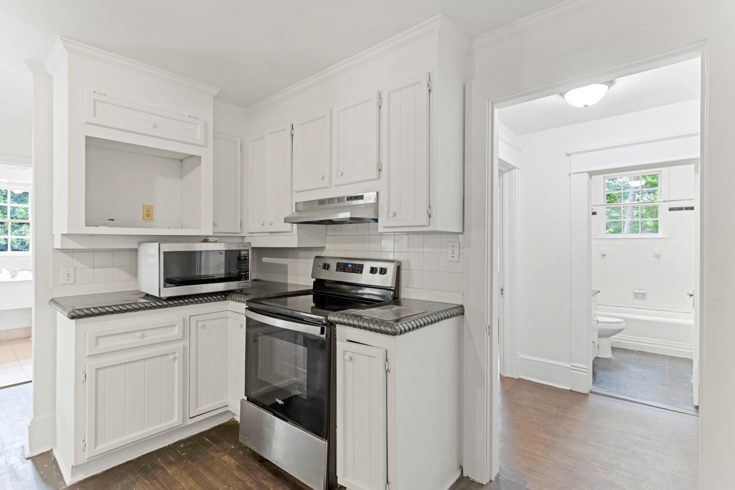 429 South Petty Street Gaffney, SC 29340 - Photo 5 of 50