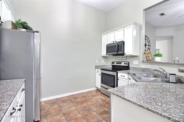 $219,000 | 11 Magenta Lane, Picayune, MS 39466