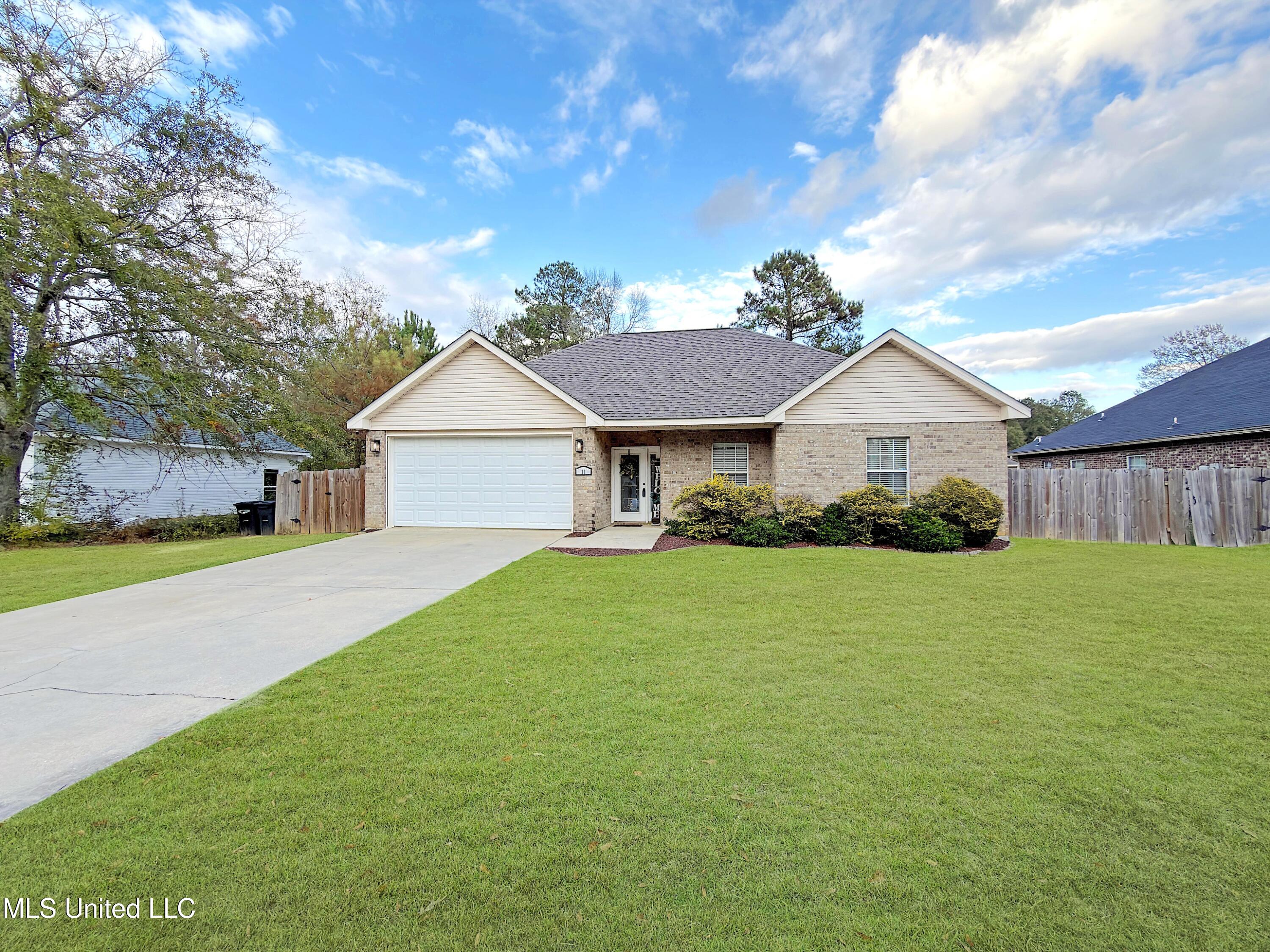 11 Magenta Lane Picayune, MS 39466 - Photo 2 of 22 3