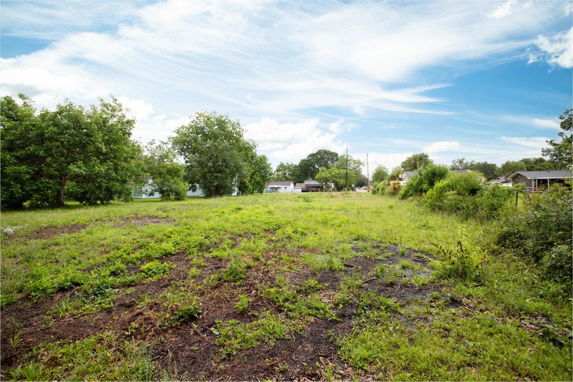 6701 32nd Street Groves, TX 77619 - Photo 6 of 7