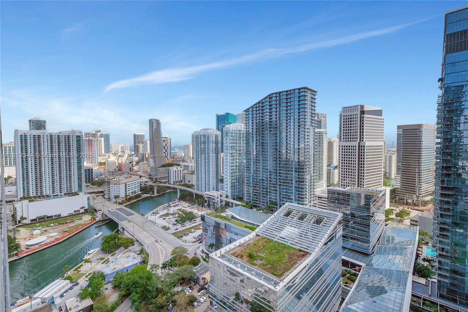 88 Southwest 7th Street, Unit 3003 Miami, FL 33130 - Photo 16 of 43