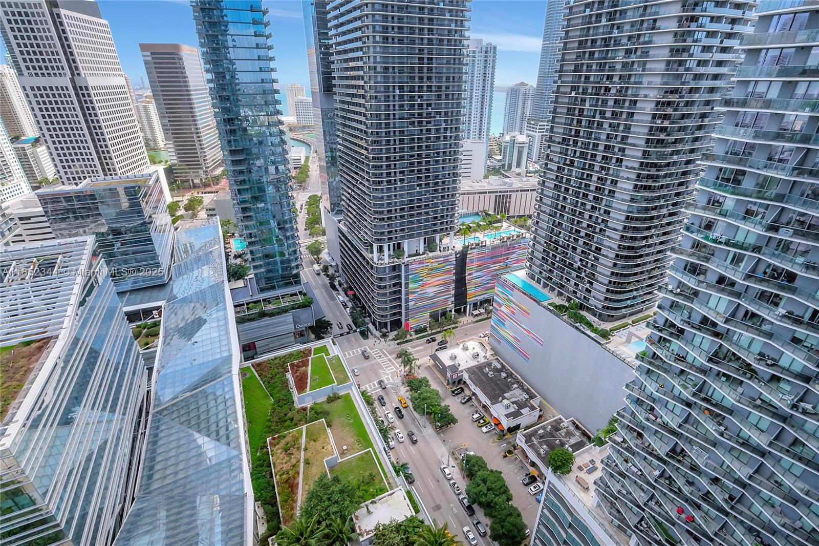 88 Southwest 7th Street, Unit 3003 Miami, FL 33130 - Photo 17 of 43