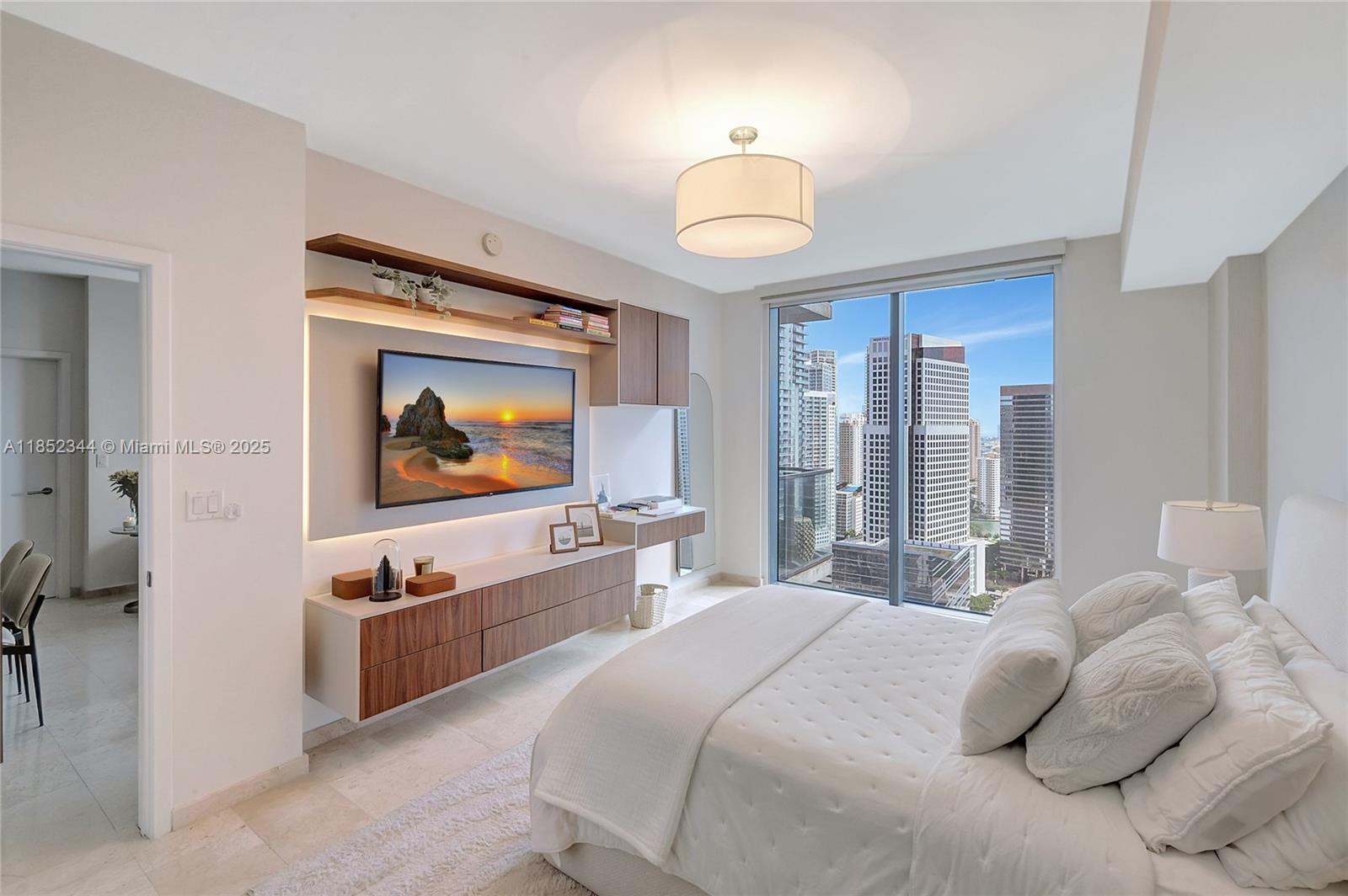 88 Southwest 7th Street, Unit 3003 Miami, FL 33130 - Photo 22 of 43