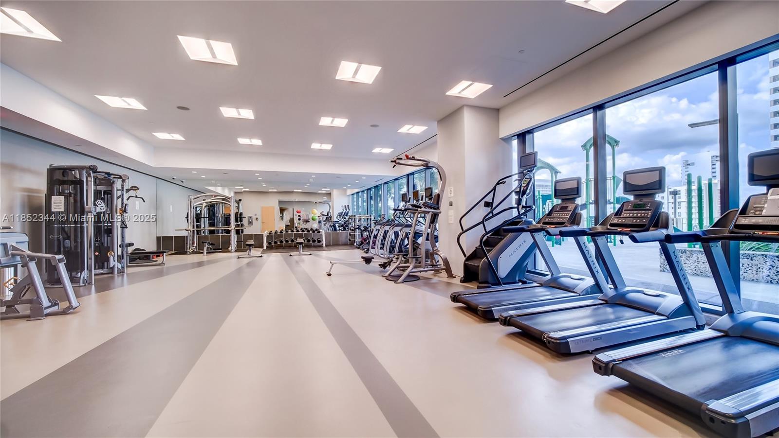 88 Southwest 7th Street, Unit 3003 Miami, FL 33130 - Photo 41 of 43