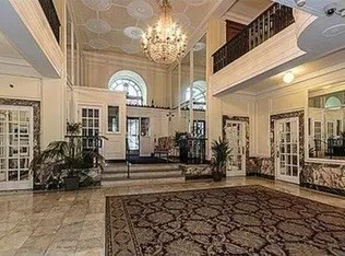 $3,400 | 466 Commonwealth Avenue, Unit 506, Boston, MA 02215