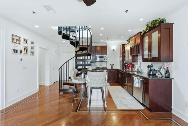 $6,900 | 904 Jefferson Street, Unit 6E, Hoboken, NJ 07030