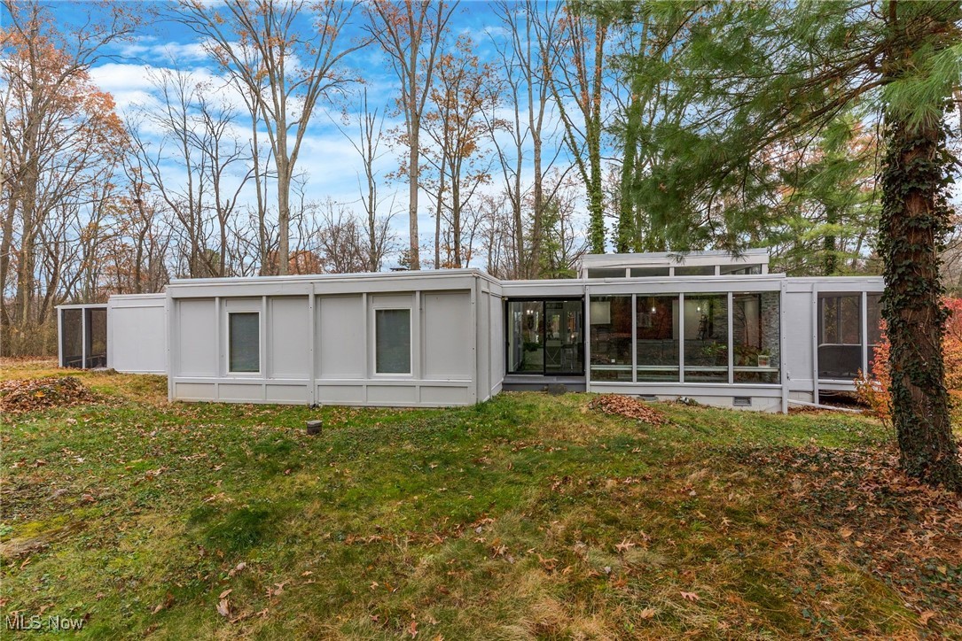 1800 Howland Wilson Road Northeast Warren, OH 44484 - Photo 16 of 43 Gallery Image 16