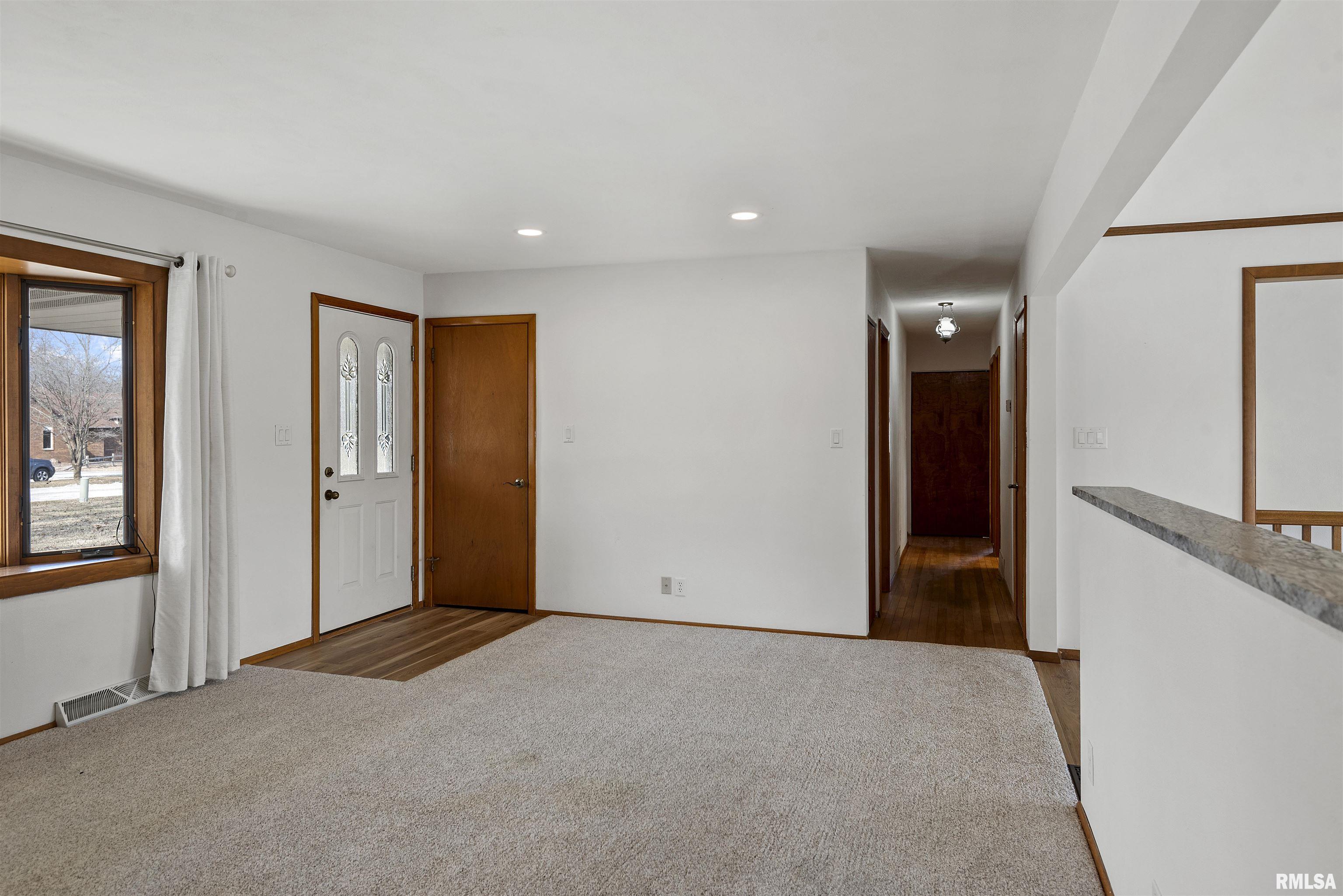 8122 South Vigal Road Pawnee, IL 62558 - Photo 19 of 50