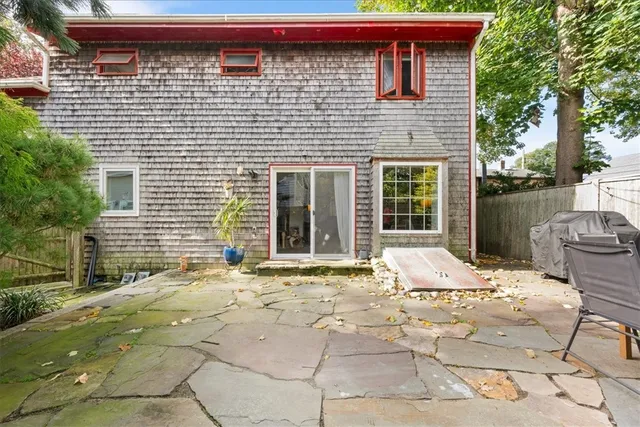 $795,000 | 5 Bowser Court, Newport, RI 02840