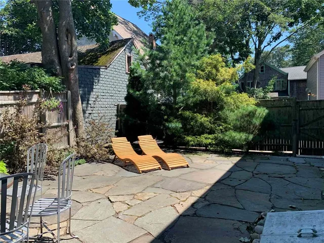 $795,000 | 5 Bowser Court, Newport, RI 02840