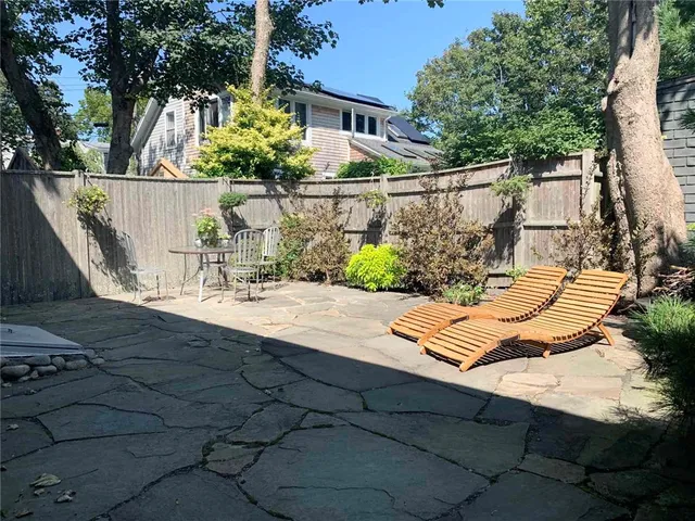 $795,000 | 5 Bowser Court, Newport, RI 02840