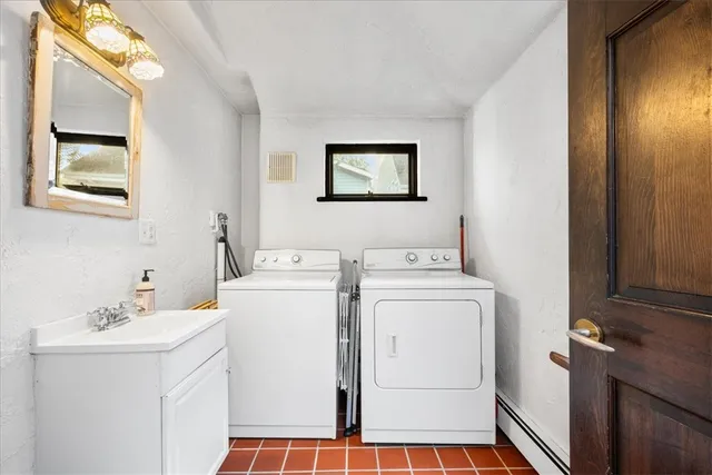 $845,000 | 5 Bowser Court, Newport, RI 02840