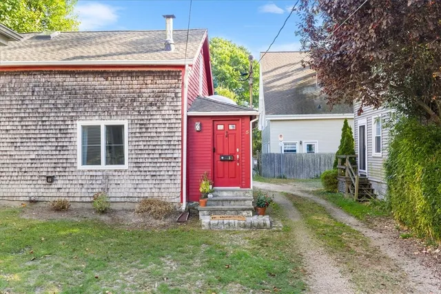 $845,000 | 5 Bowser Court, Newport, RI 02840