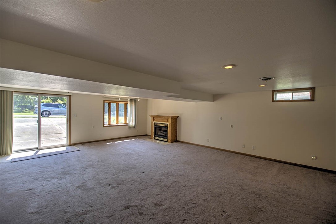 4529 Forest Parkway Decatur, IL 62521 - Photo 22 of 34 Gallery Image 22