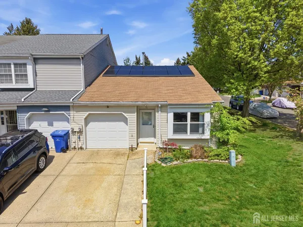 $424,900 | 56 Thorne Lane, Old Bridge, NJ 07747