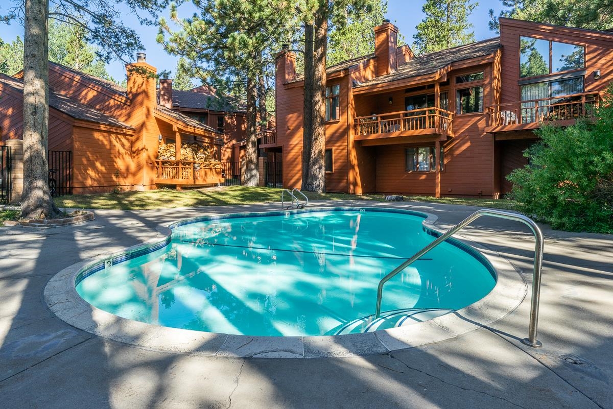 3392 Chateau Road, Unit 2 Mammoth Lakes, CA 93546 - Photo 39 of 43 Gallery Image 39