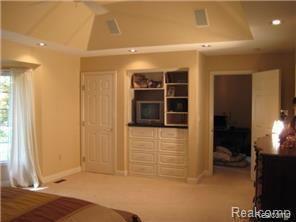 9208 Lake Road Grosse Ile, MI 48138 - Photo 13 of 16 17.jpg