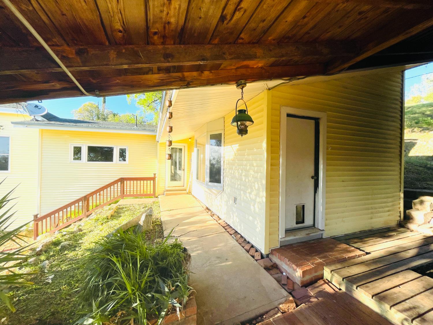 210 South Summit Street Ione, CA 95640 - Photo 5 of 27 a view of balcony