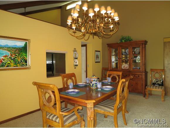 292 Cheulah Road Brevard, NC 28712 - Photo 6 of 24 Gallery Image 6