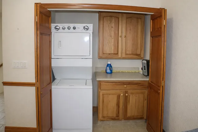 $845,000 | 235 Buttonwood Shores Drive, Key Largo, FL 33037