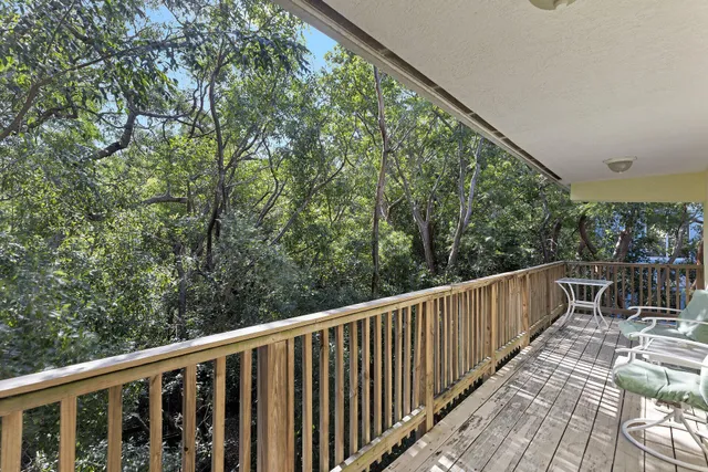 $845,000 | 235 Buttonwood Shores Drive, Key Largo, FL 33037