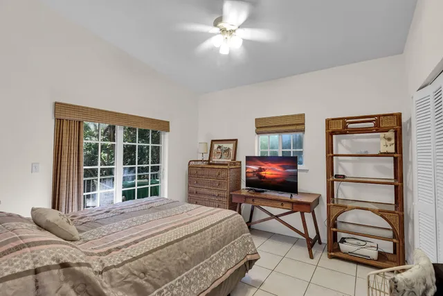$845,000 | 235 Buttonwood Shores Drive, Key Largo, FL 33037