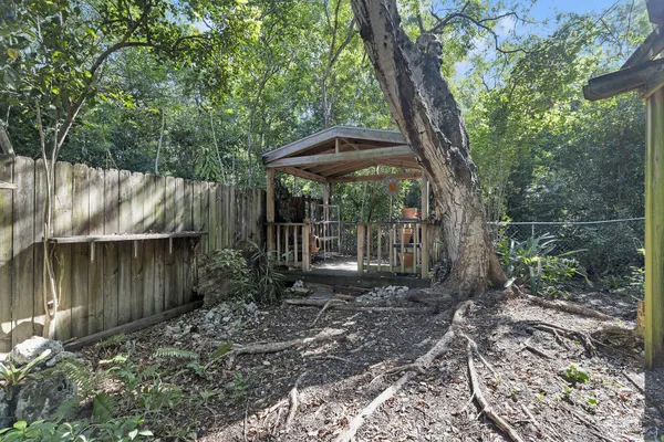 $819,000 | 235 Buttonwood Shores Drive, Key Largo, FL 33037