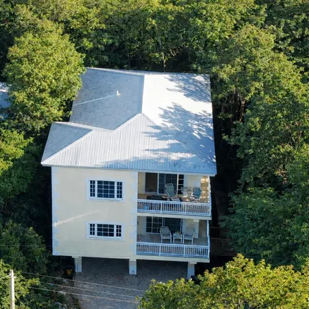 $819,000 | 235 Buttonwood Shores Drive, Key Largo, FL 33037