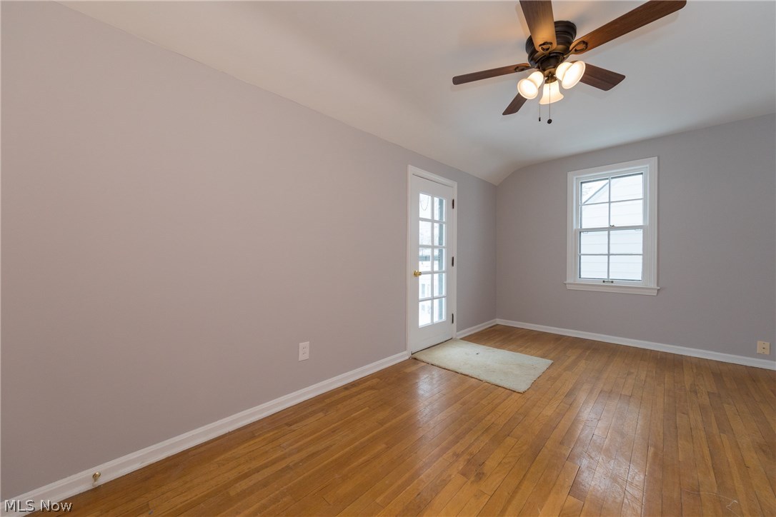 1223 Avondale Road Cleveland, OH 44121 - Photo 18 of 35