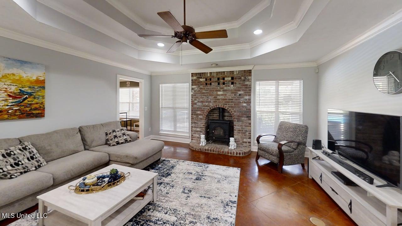 1170 Old Jackson Road Byram, MS 39170 - Photo 6 of 65 1170-Old-Jackson-Rd-Ext-Living-Room