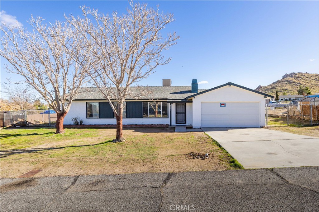 40054 Ridgemist Street Palmdale, CA 93591 - Photo 3 of 21