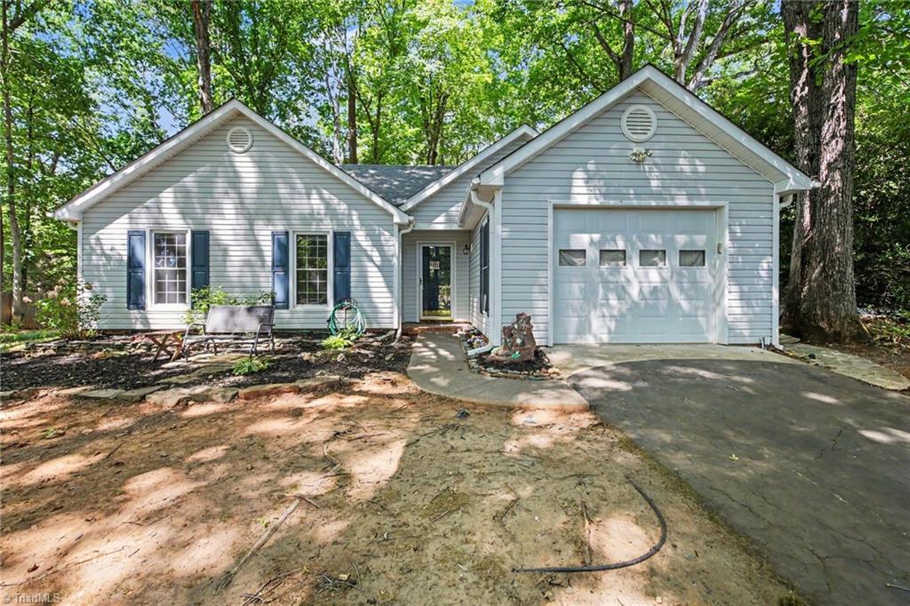 9520 Jefferson Valley Drive Rural Hall, NC 27045 - Photo 3 of 27