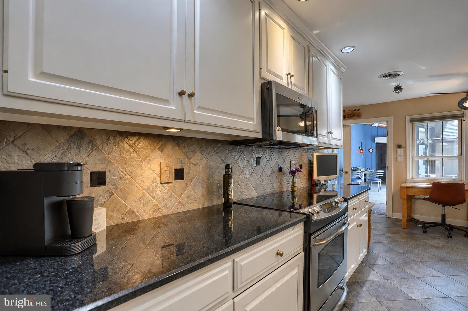 52 Devonshire Square Mechanicsburg, PA 17050 - Photo 12 of 44 Gallery Image 12