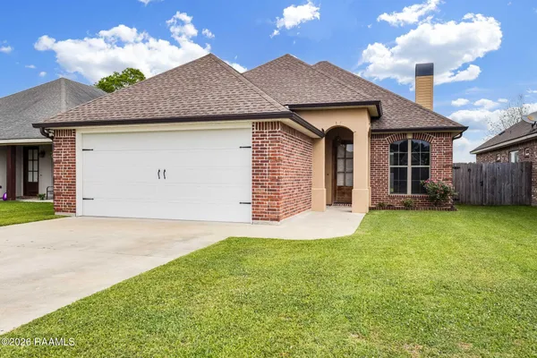 $239,900 | 128 Rue Village Road, Maurice, LA 70555