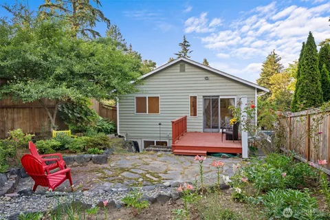 $950,000 | 1611 Northeast Perkins Way, Shoreline, WA 98155