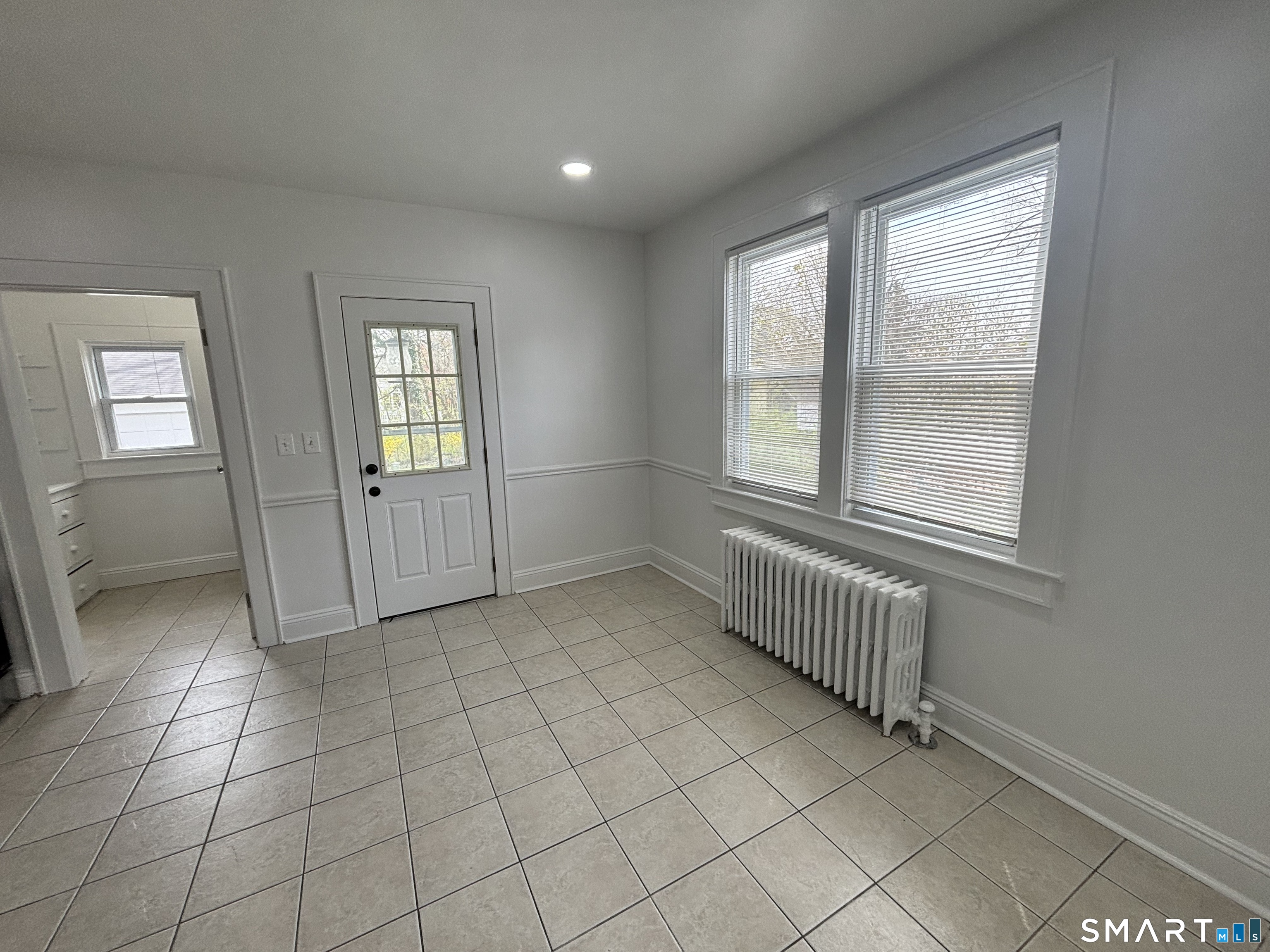 10 Glendenning Street, Unit RIGHT Norwalk, CT 06851 - Photo 11 of 21