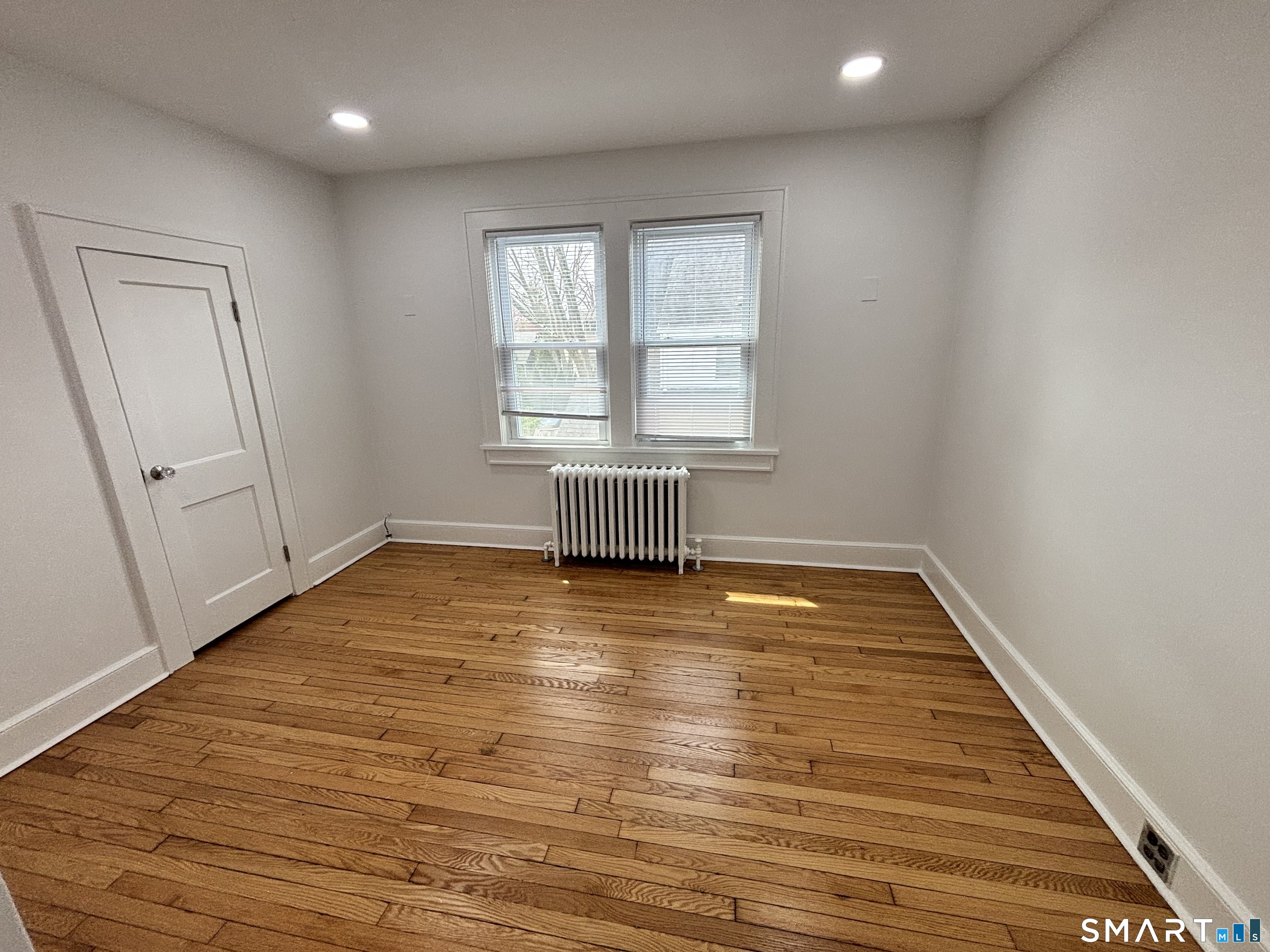 10 Glendenning Street, Unit RIGHT Norwalk, CT 06851 - Photo 15 of 21