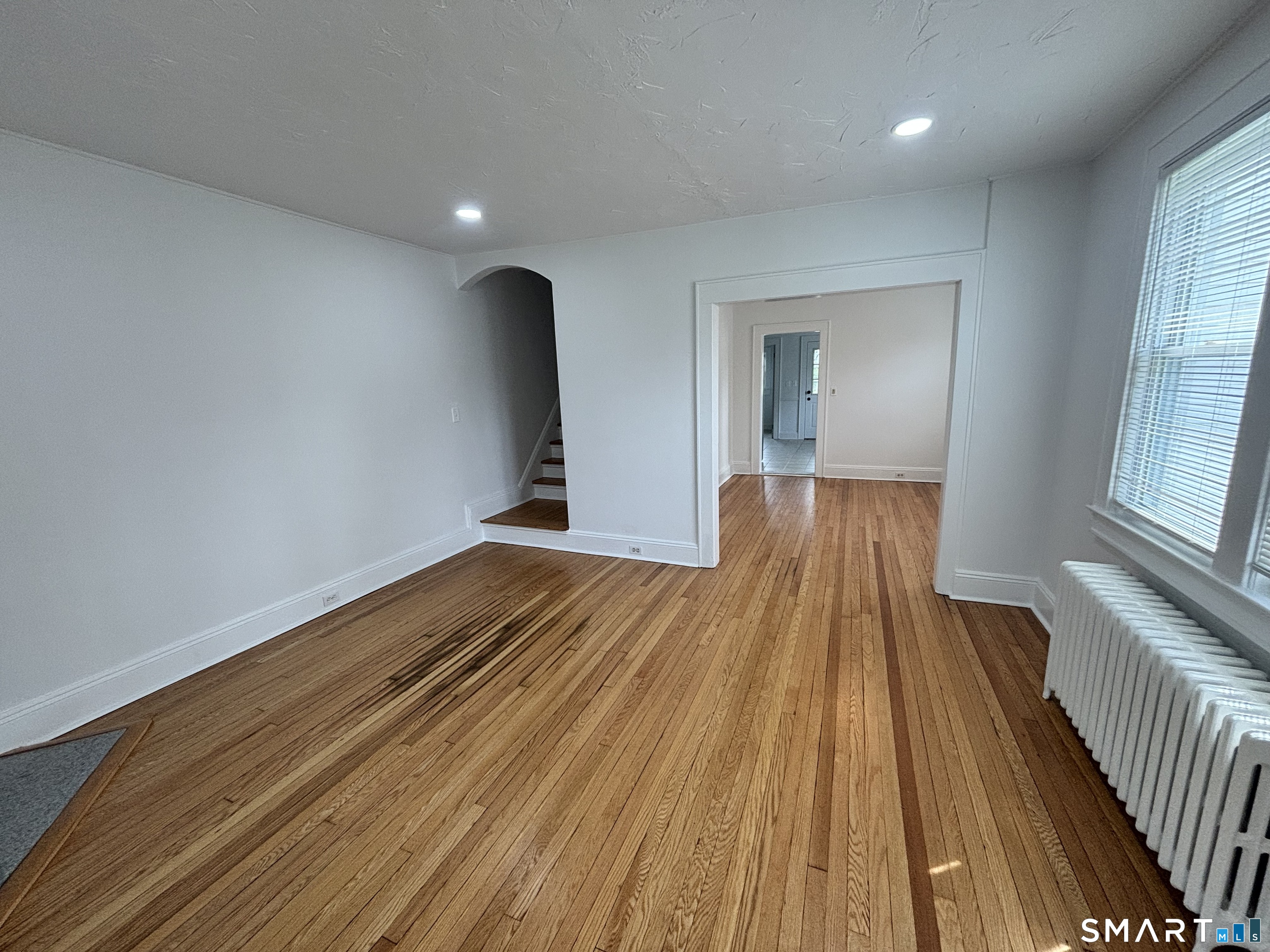 10 Glendenning Street, Unit RIGHT Norwalk, CT 06851 - Photo 5 of 21