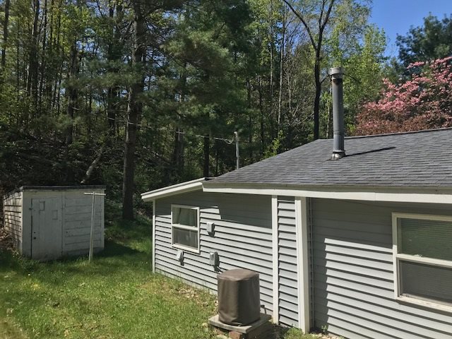 2860 Holiday Road Traverse City, MI 49686 - Photo 22 of 24 1847044-21.JPG