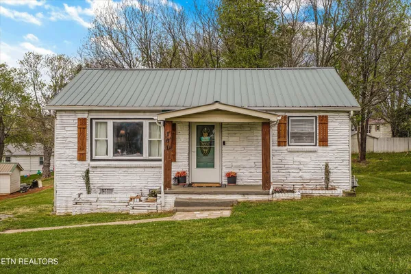 $210,000 | 101 Chapel Avenue, Sweetwater, TN 37874