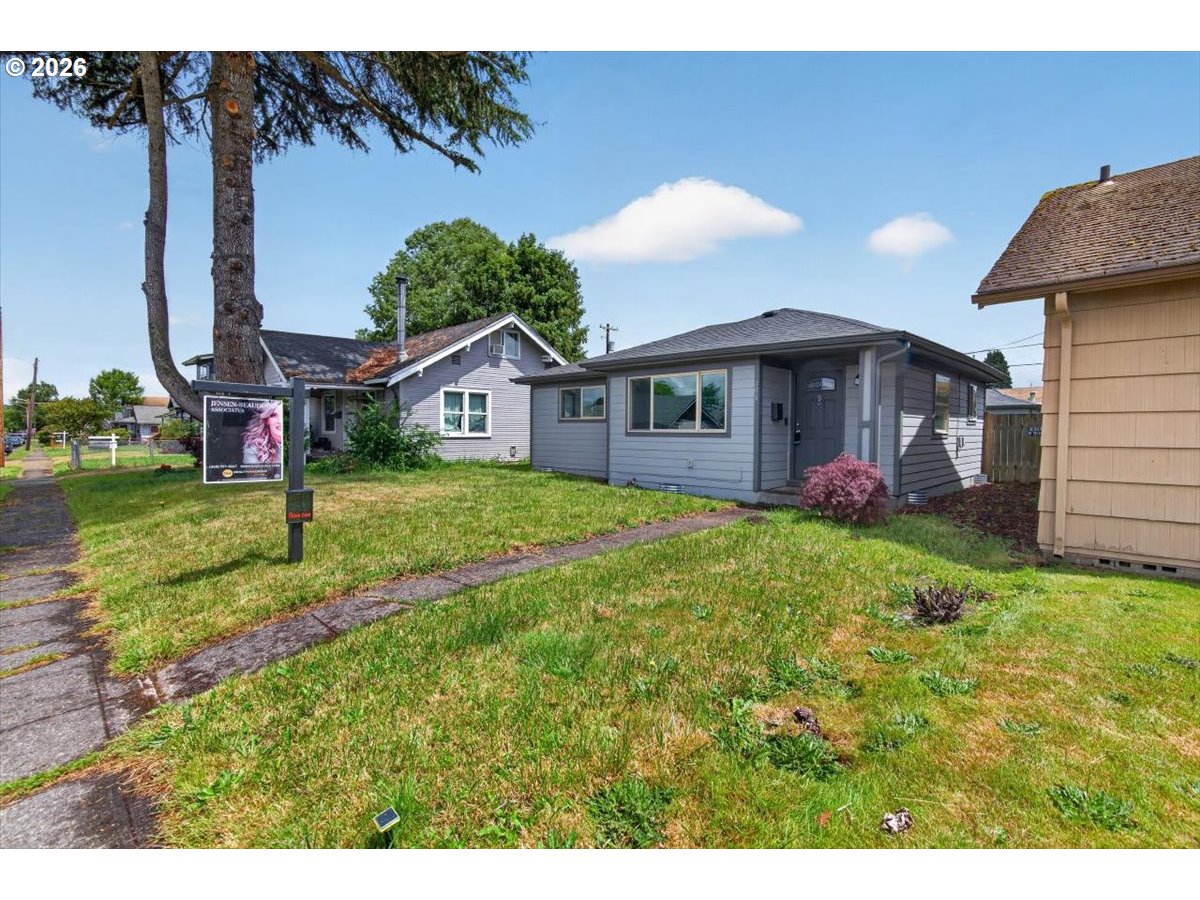 306 23rd Avenue Longview, WA 98632 - Photo 4 of 28