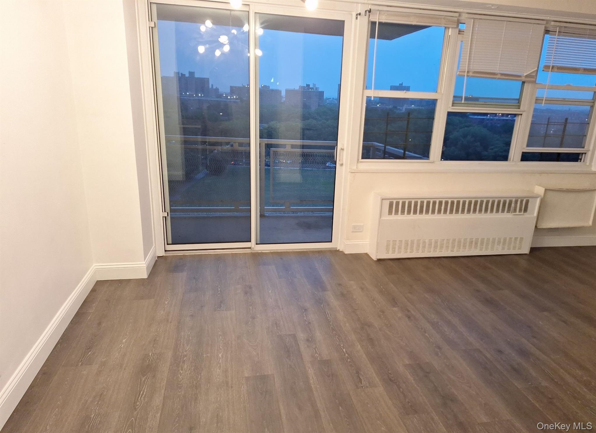 825 Morrison Avenue, Unit 12F Bronx, NY 10473 - Photo 8 of 15 a view of an empty room