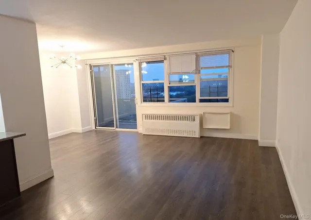 $345,000 | 825 Morrison Avenue, Unit 12F | Soundview